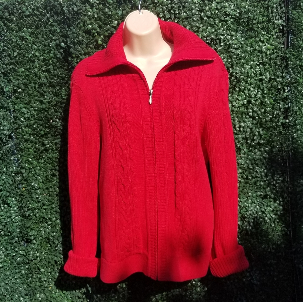 Cable knit full zip sweater